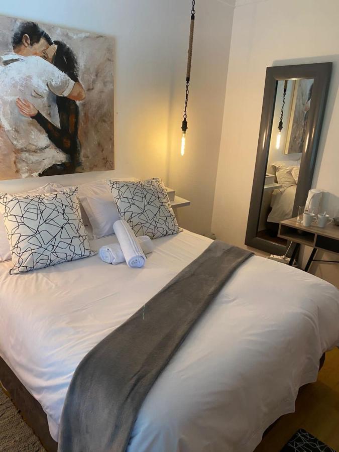 Luxury Upmarket Guesthouse 20 On 4Th 勒斯滕堡 外观 照片