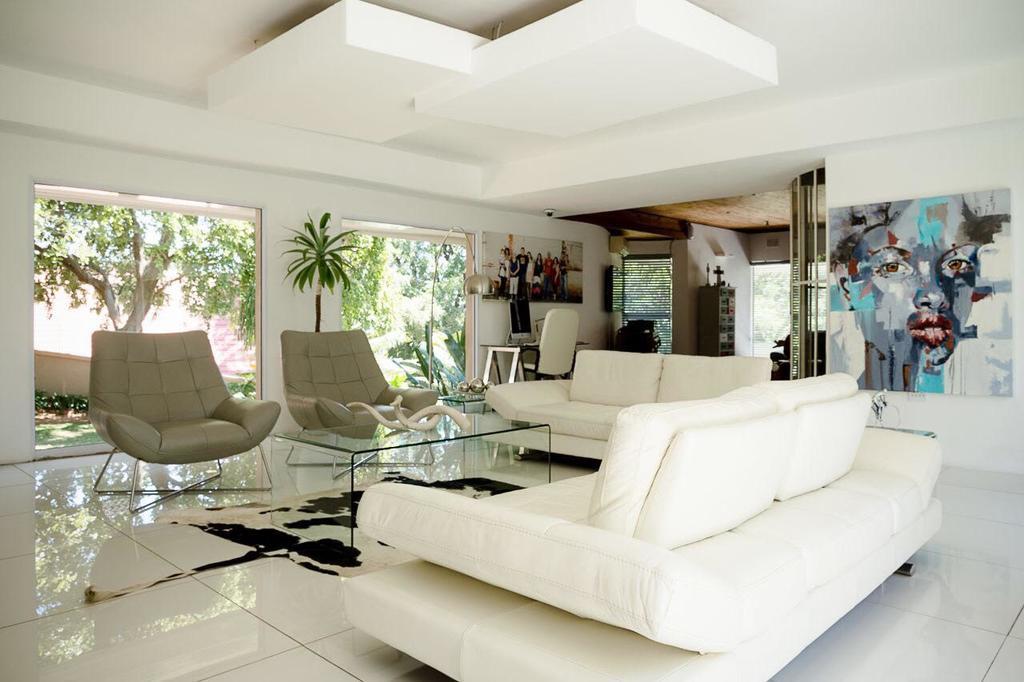 Luxury Upmarket Guesthouse 20 On 4Th 勒斯滕堡 外观 照片